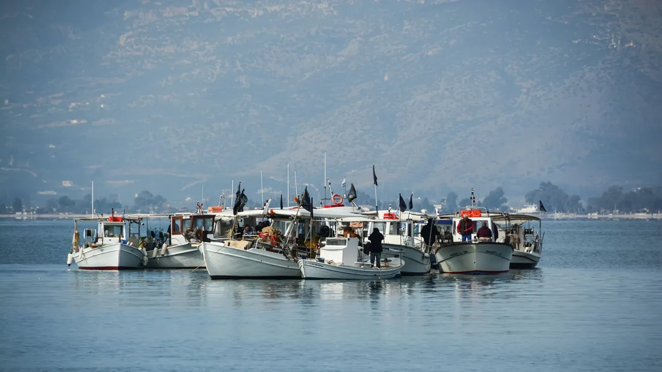 Νέα μέτρα στήριξης για τους αλιείς: 40 λεπτά η επιδότηση στο αλιευτικό πετρέλαιο 