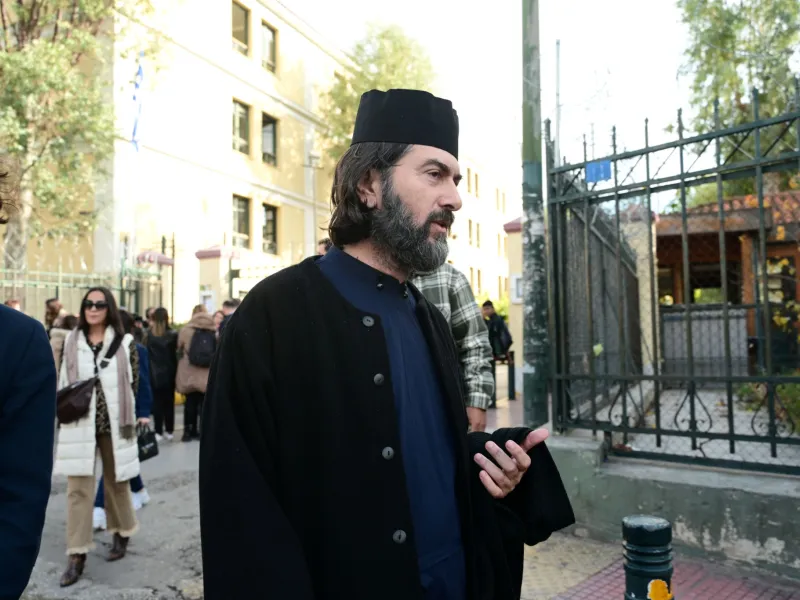 Κιβωτός του Κόσμου: Αθώοι ο πατέρας Αντώνιος και δύο ακόμη κατηγορούμενοι