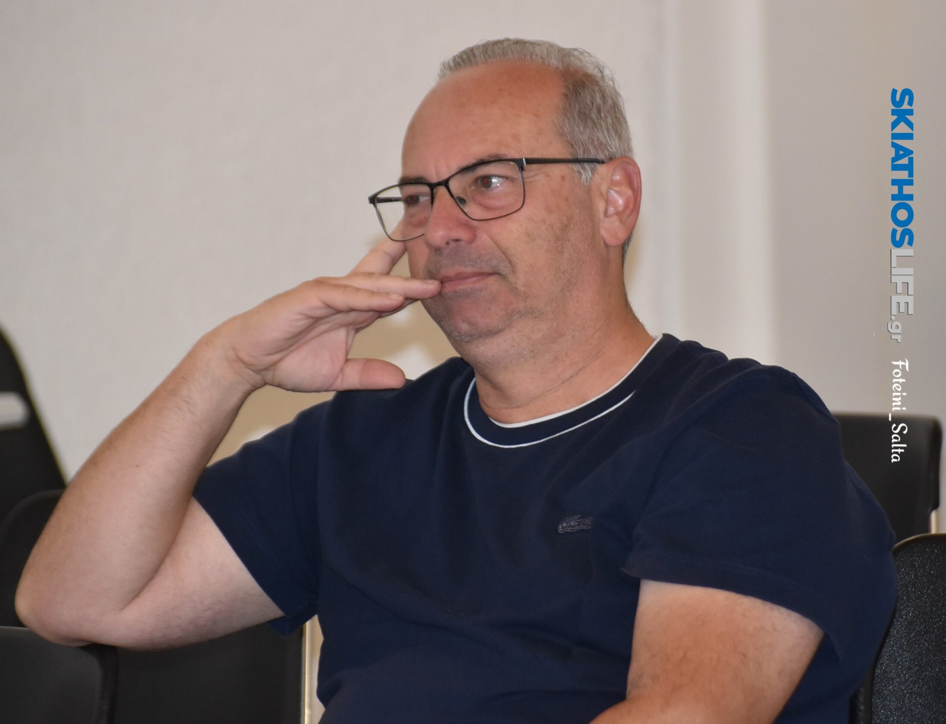 - ΕΡΕΥΝΑ - «Σκιάθος: 7,31 εκατομμύρια πλαστικά μπουκάλια νερού καταναλώνονται κάθε χρόνο στο νησί!»