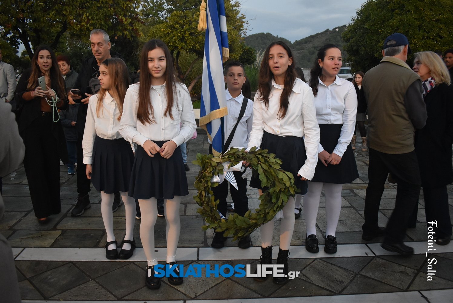 ΣΚΙΑΘΟΣ: Σε πανηγυρικό κλίμα ο εορτασμός της Εθνικής Επετείου του «ΟΧΙ» παρά την κακοκαιρία (video&photo)