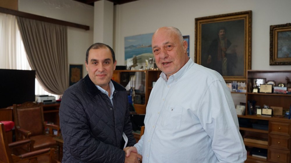 Συνάντηση του Δημάρχου Βόλου με τον Υφυπουργό Κλιματικής Κρίσης και Πολιτικής Προστασίας για τις ζημιές από την κακοκαιρία